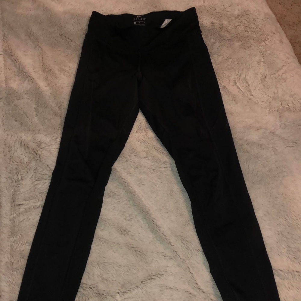 black nike leggings